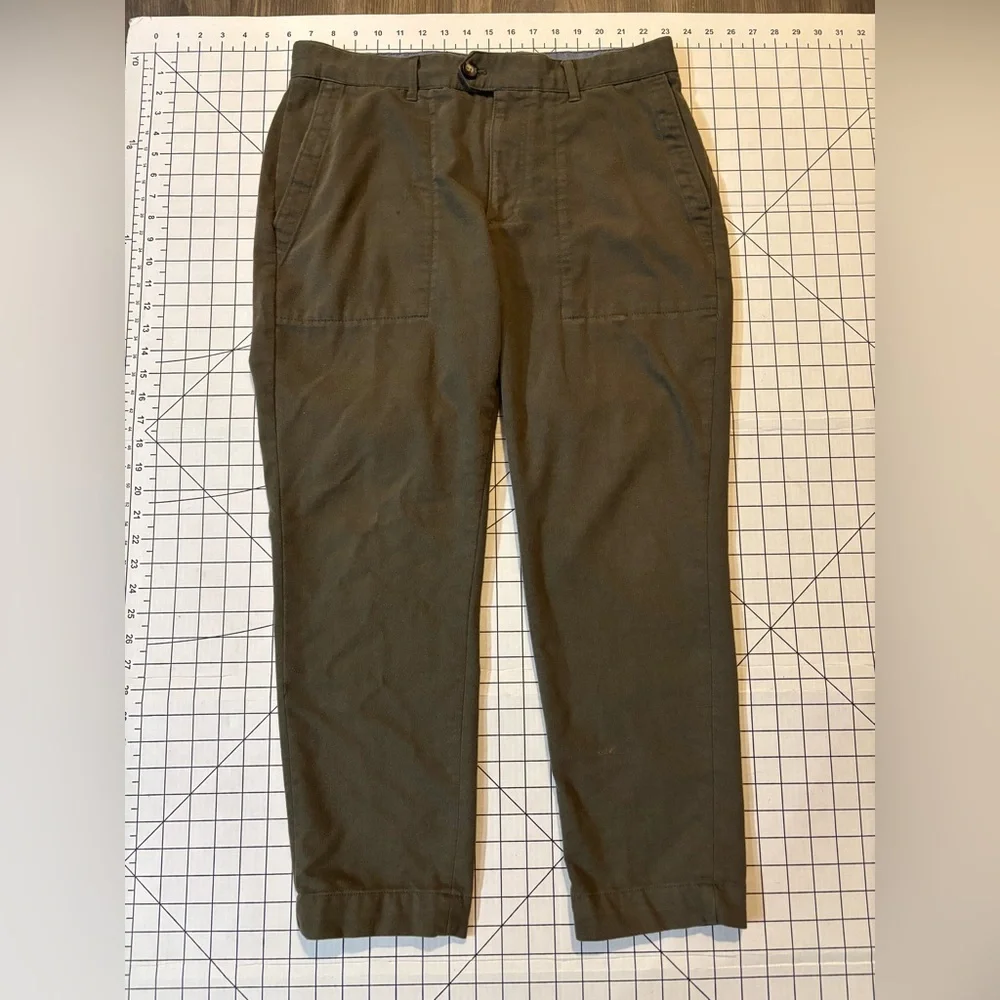Banana Republic Men’s Size 33/30 Mason Athletic Tapered Pants‎